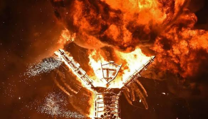 The Man Burn on the final Saturday night